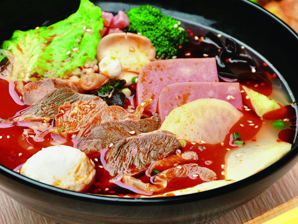 河南醬八爺調味食品有限公司|正宗黃燜雞醬料批發(fā)|廠家直供|誠招經銷商|黃燜雞醬料代加工|瓦香雞醬料批發(fā)